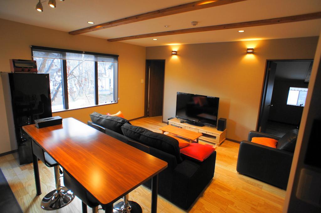 Big Bear Chalets & Apartments Hakuba Rum bild