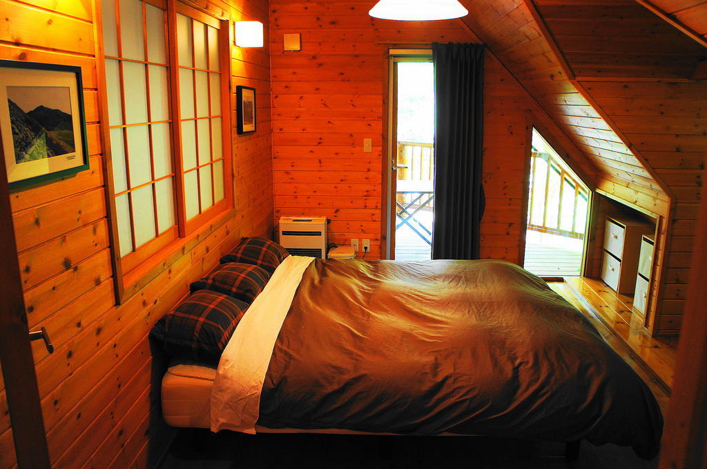 Big Bear Chalets & Apartments Hakuba Rum bild